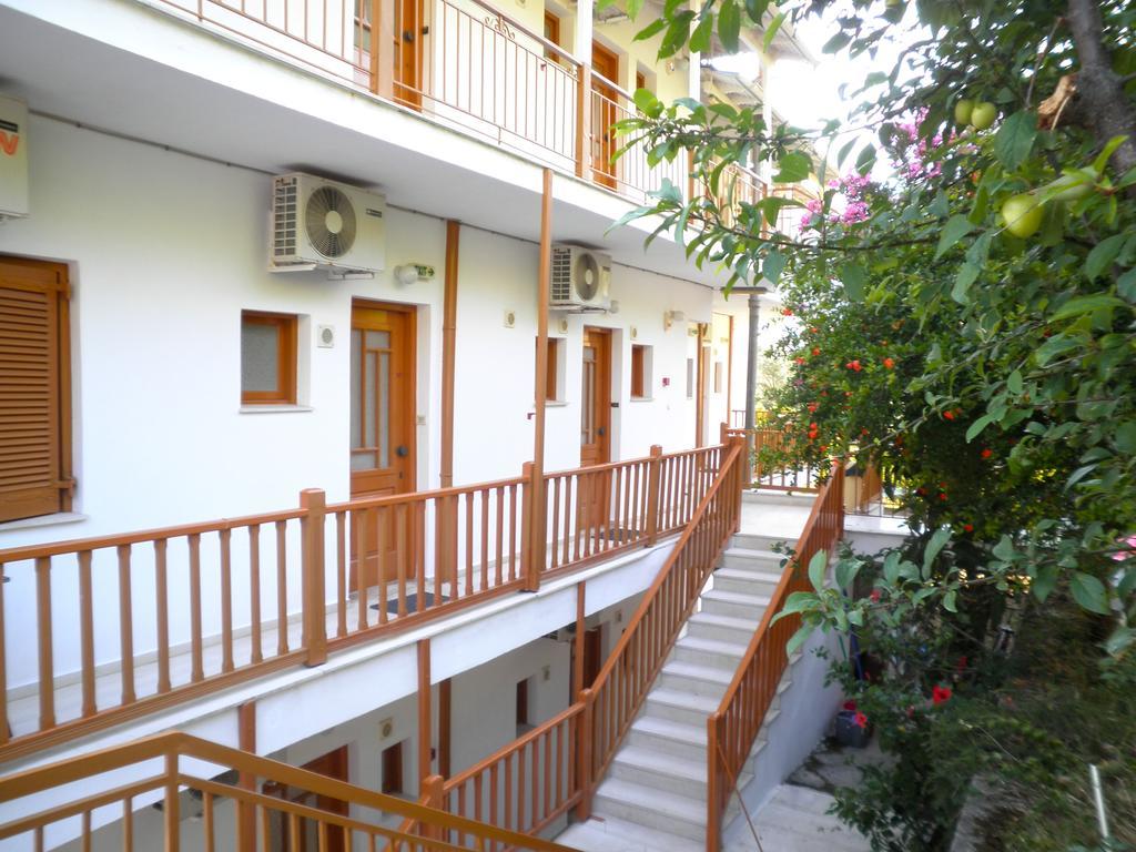 Kostas Studios II Васілікі Екстер'єр фото
